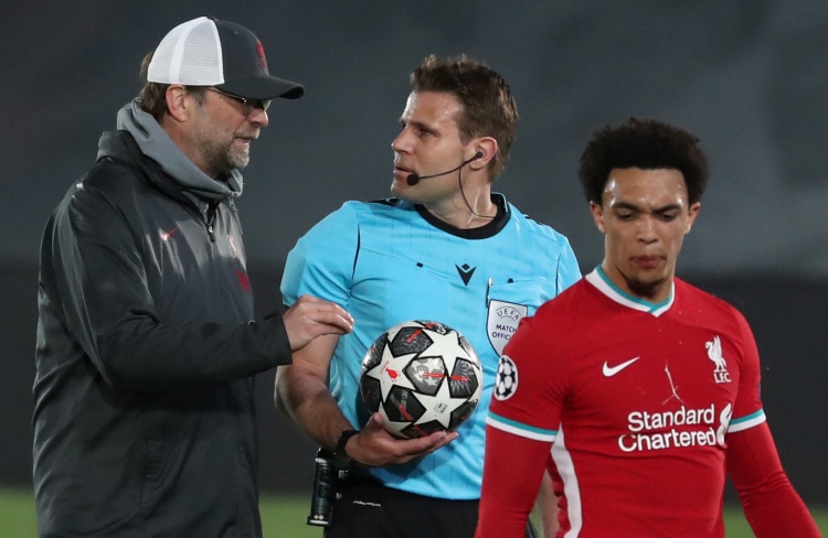 记者：拜仁等多家欧洲俱乐部对霍芬海姆前锋阿斯拉尼感兴趣（拜仁领衔多家欧洲俱乐部有意霍芬海姆前锋阿斯拉尼）