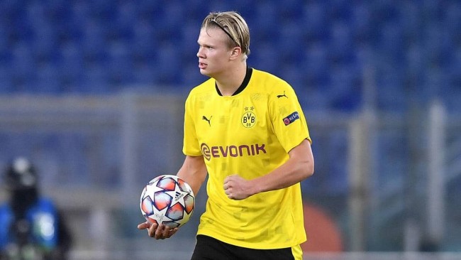 血性！韩国队球员挑衅拜合拉木，王博豪为队友出头撞倒挑事者