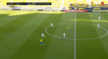 非常不满，贝林厄姆赛后怒喷第四官员：你＊＊真是个混蛋、白痴（极度不满！贝林厄姆赛后怒斥第四官员，爆粗口痛骂对方）