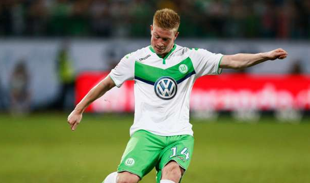 葡体中场西蒙斯：拜仁是支非常强大的球队，我们可以昂首离开（葡体中场西蒙斯：拜仁极具实力，我们依旧能昂首离场）