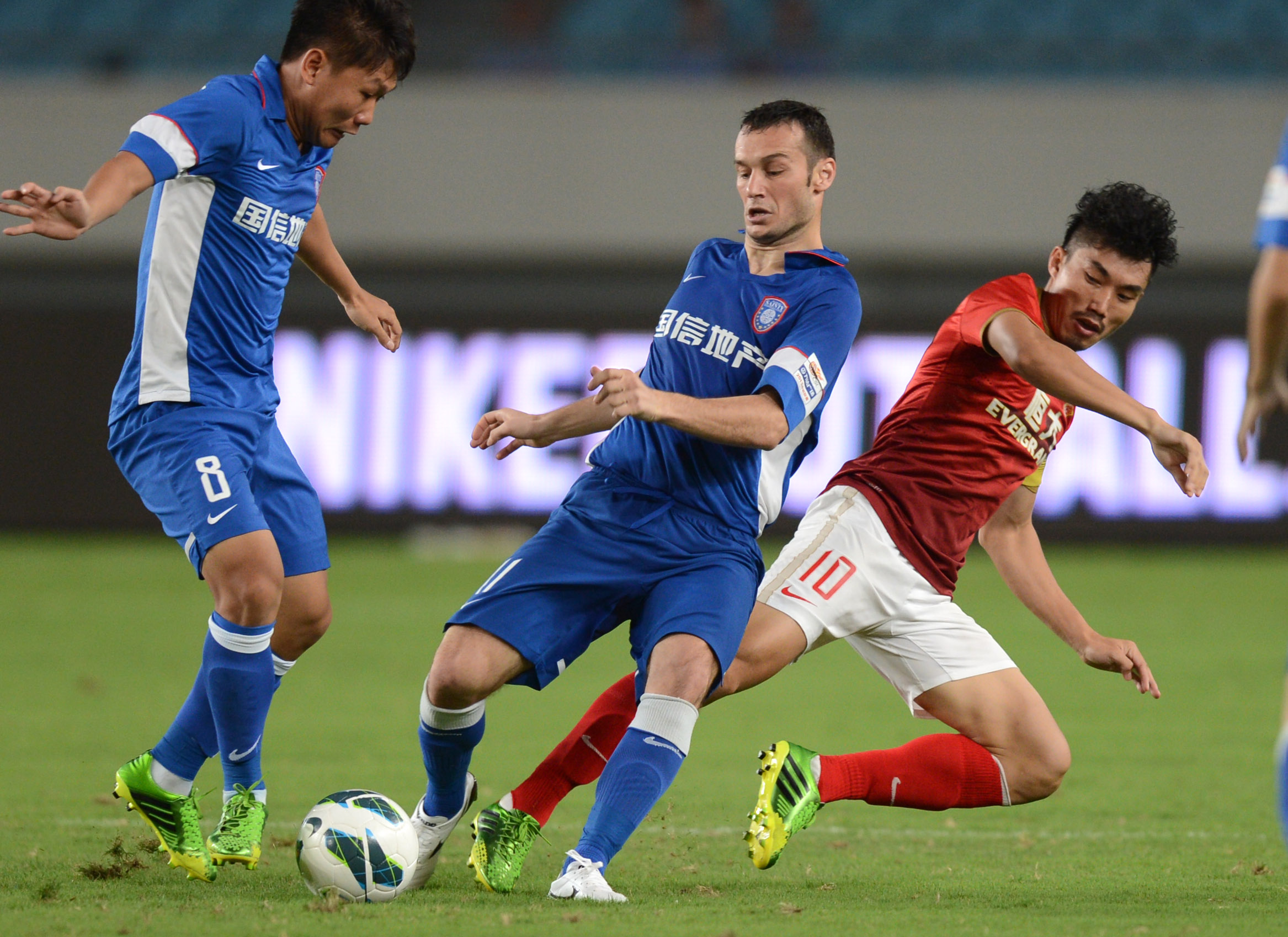 青岛海牛官方：从未拖欠兰克尔-泽薪酬，球员多次旷训、擅自离队（青岛海牛声明：未欠兰克尔-泽薪资，球员屡次缺训并擅自离队）