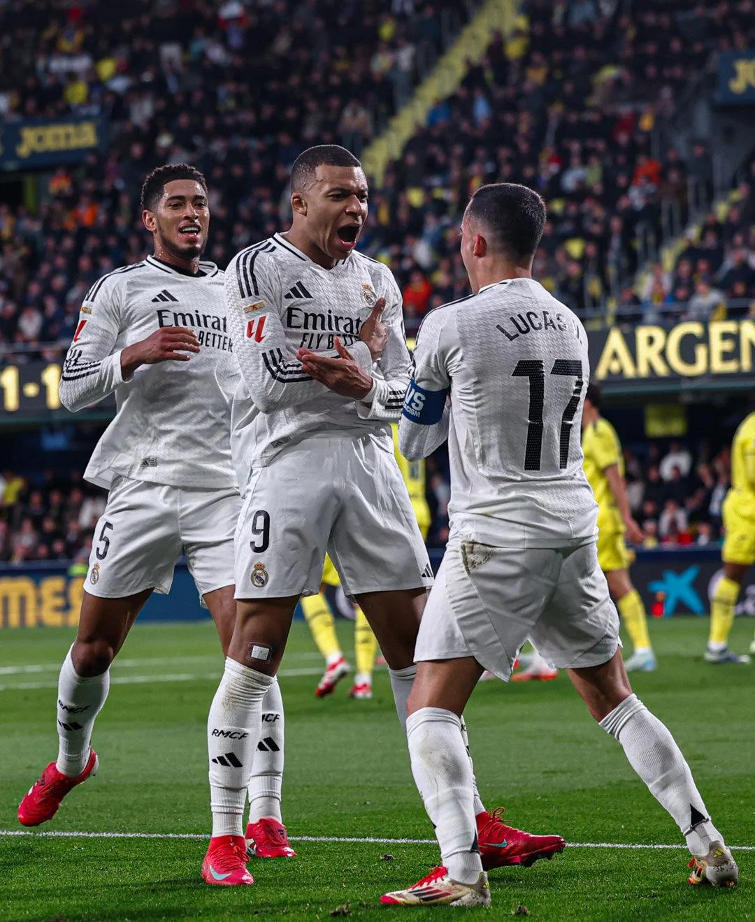 克罗斯评选历史最佳阵：C罗、大罗、小罗锋线，梅西前腰（克罗斯评出史上最佳阵容：C罗、大罗、小罗三叉戟，梅西司职前腰）