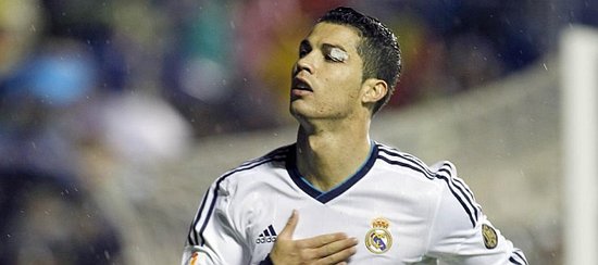 热闻｜B费一传两射造两大神迹！曼联客场4-1大胜狼队升至英超第六（快讯｜B费梅开二度+助攻创两项纪录，曼联客场4-1狼队升至英超第六）