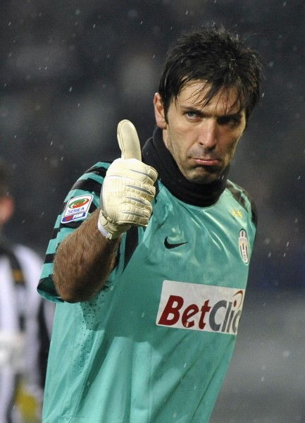 篮球篮网球队训练成果展示