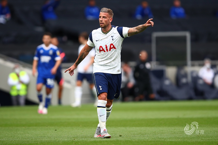 记者：艾纳维和科内排除韧带损伤，力争参加与那不勒斯榜首战（记者：艾纳维、科内确认无韧带伤，力争出战那不勒斯榜首对决）