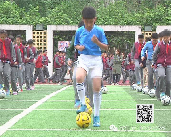 前教练：库普梅纳斯能很好地适应三中卫，斯帕莱蒂非常了解他（前任教头：库普梅纳斯契合三后卫体系，斯帕莱蒂对其了如指掌）